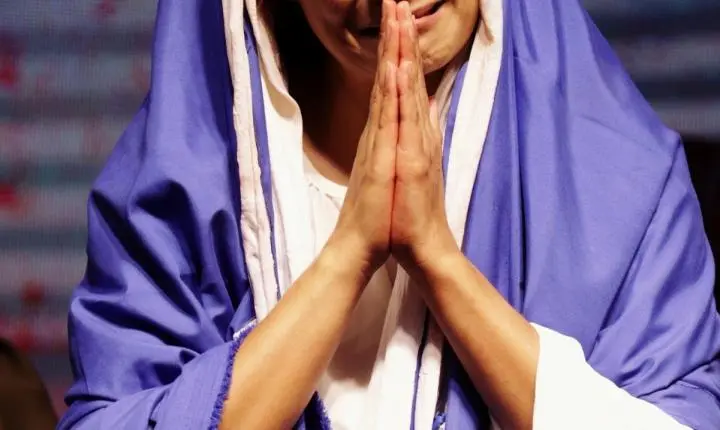 Encenação da Paixão de Cristo emociona público na Feira de Páscoa em Capão da Canoa